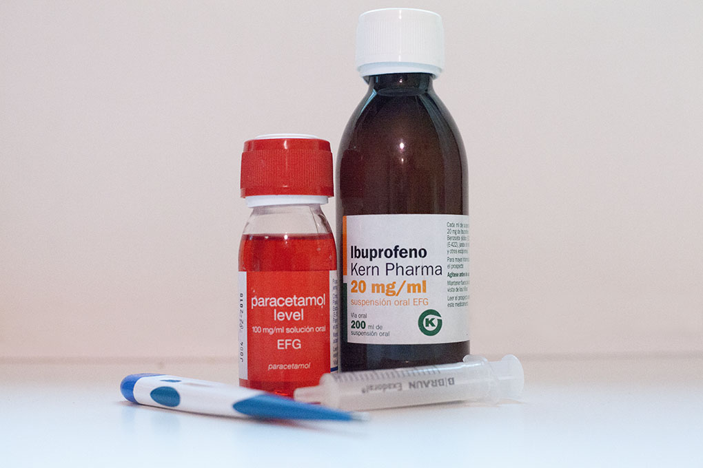 Ibuprofeno eta Parazetamola pediatrian